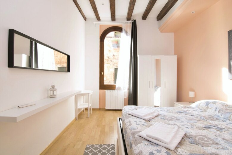 Apartamento S & L House