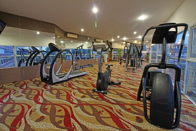 Grand Eska Hotel And Residences