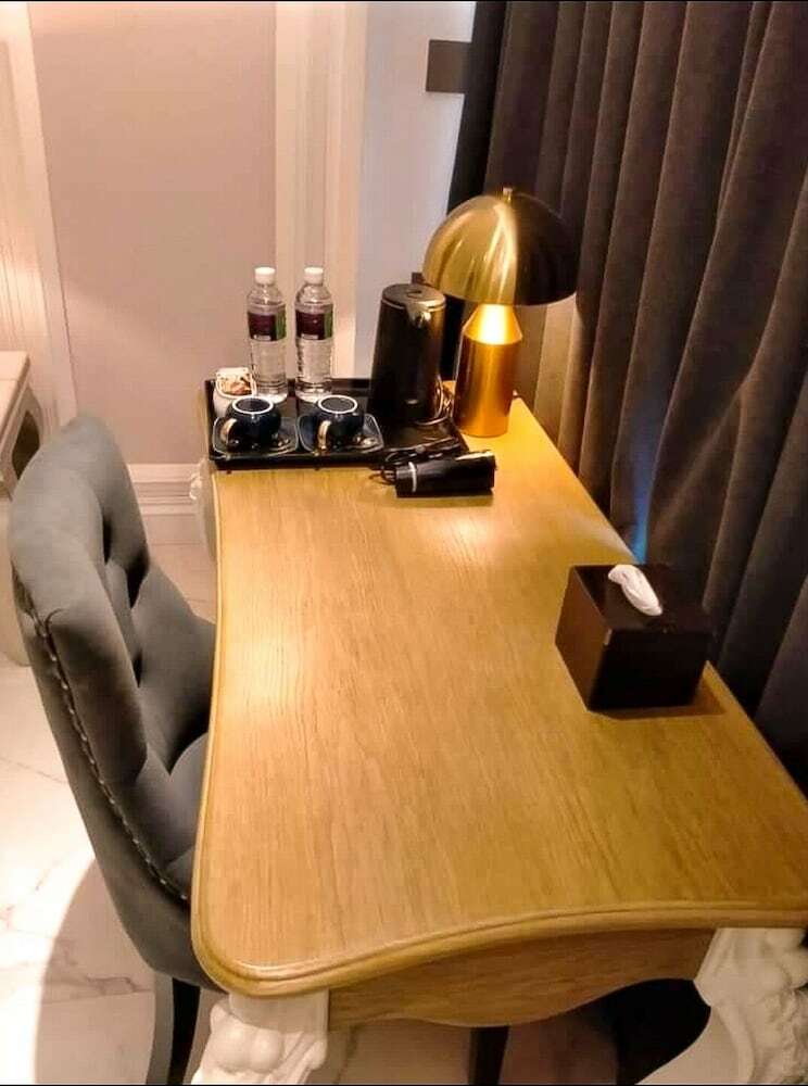 Grand Eska Hotel And Residences