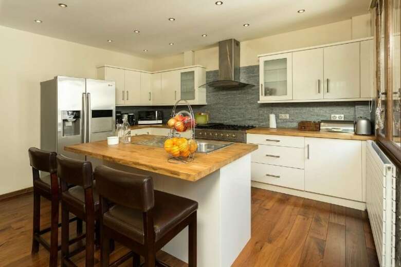 Chalet Villa Loppe