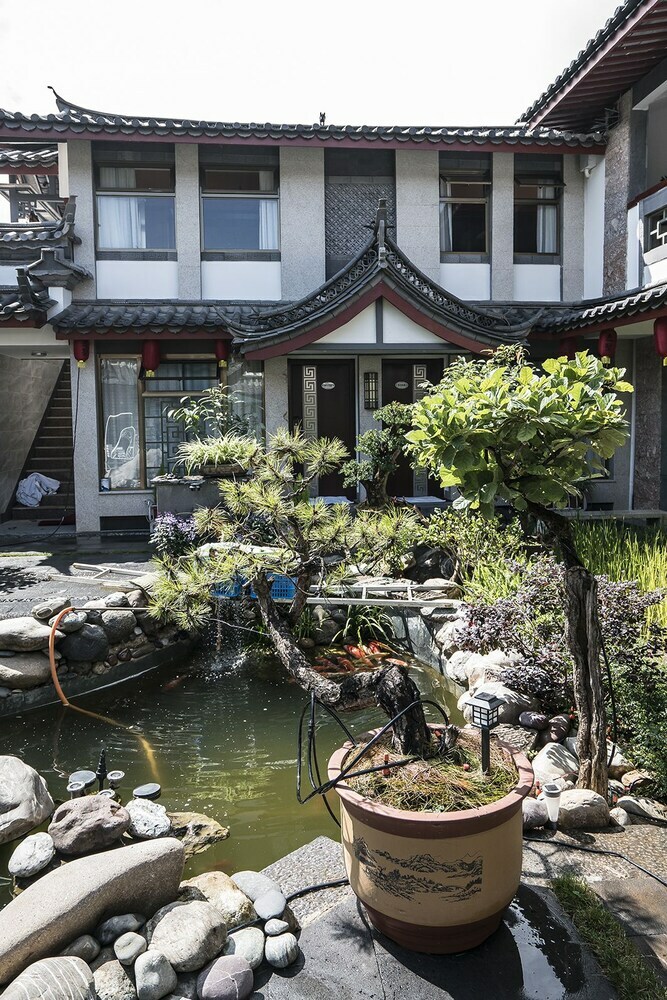 Bed & Breakfast Lijiang Old Town Xishu Inn