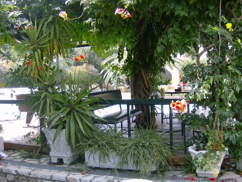 Apartamentos Valentino Corfu
