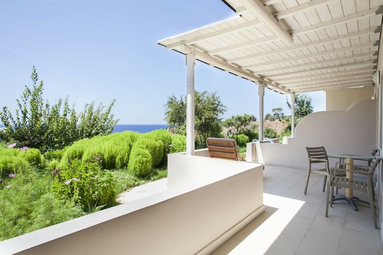 Hotel Mythos Suites Diskos