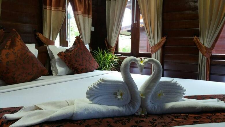 Hotel Baannai Lakeview Resort