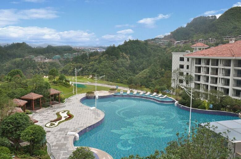 Country Garden Phoenix Suiet Hotel