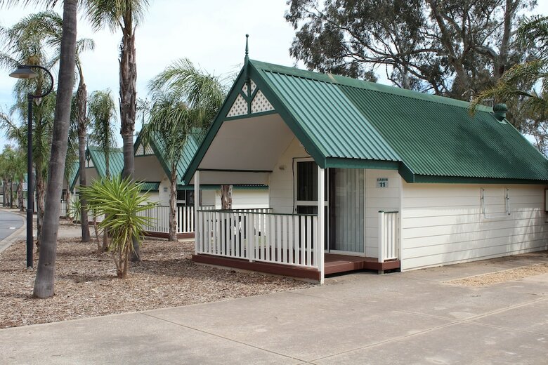 Highway 1 Caravan And Tourist Park