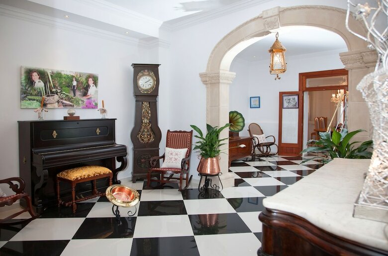 Apartamentos Townhouse Can Peret