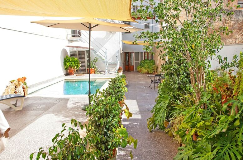 Apartamentos Townhouse Can Peret