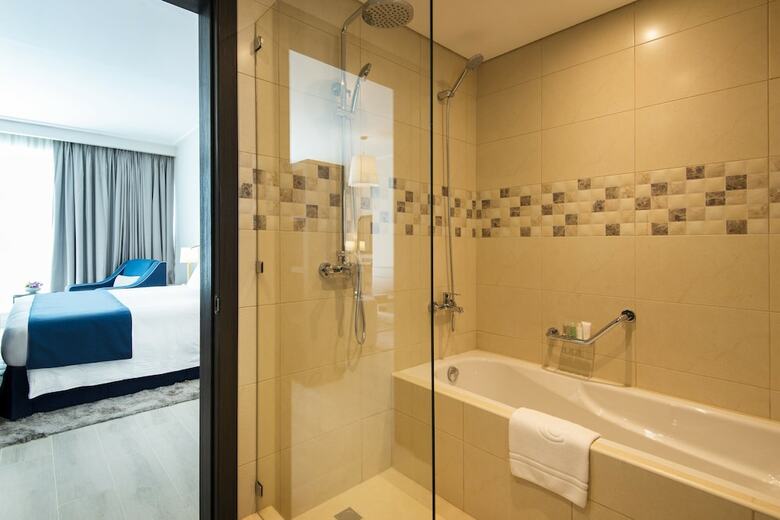 Aparthotel Centara West Bay Residences & Suites