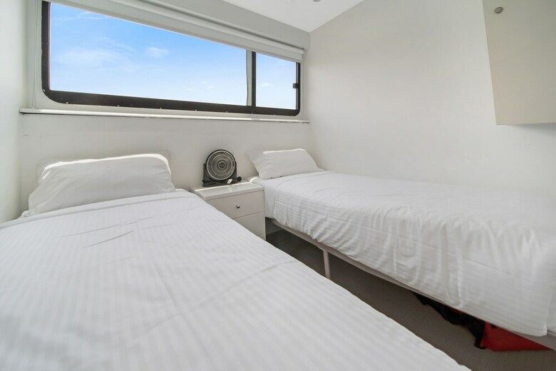 Coomera Houseboat Holidays