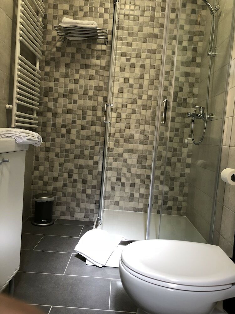 Hotel Sir John's Rooms