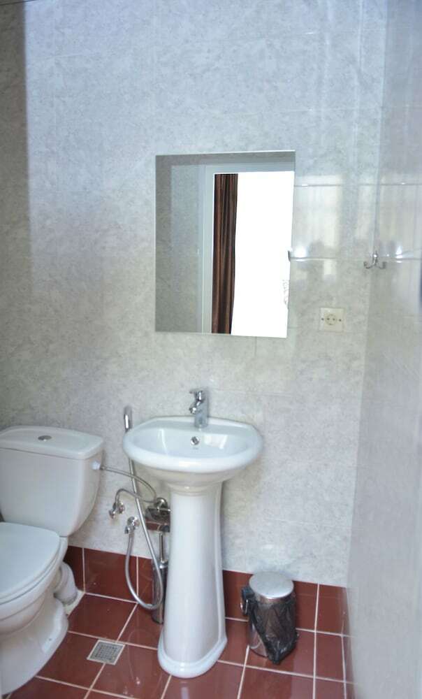 Hotel Gm City Binagadi