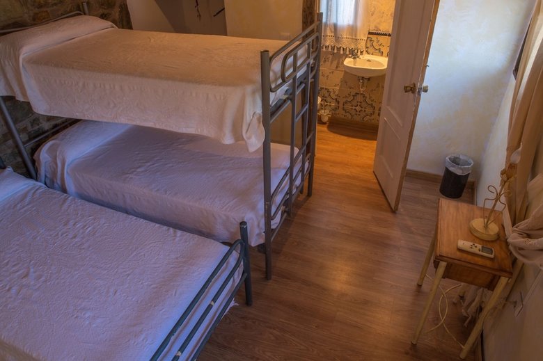 Hostal Albergue La Jarilla