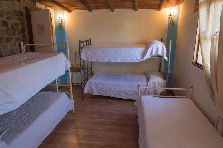 Hostal Albergue La Jarilla