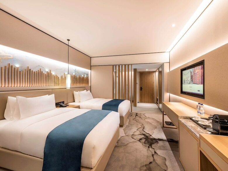 Hotel Mercure Chengdu Huapaifang