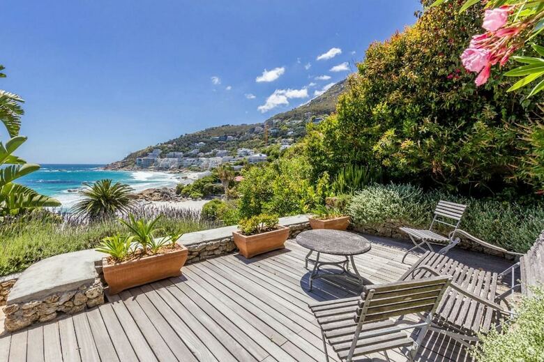 25 Third Beach Clifton