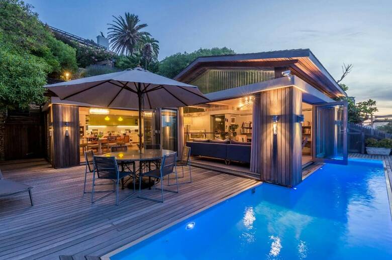 25 Third Beach Clifton