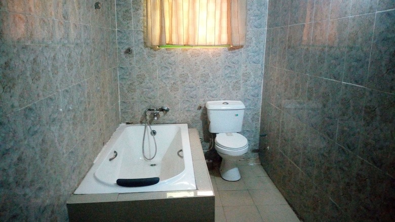 Abal Hall And Hotels