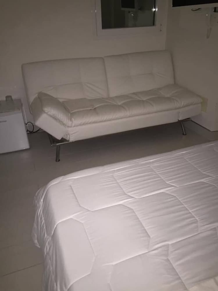 Hotel 2 Star Luxury Room Rooftop