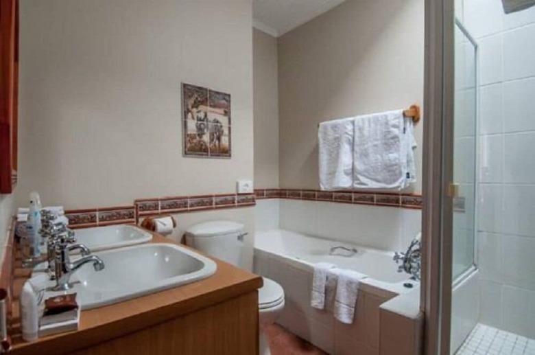 Hotel Lenore Guest House
