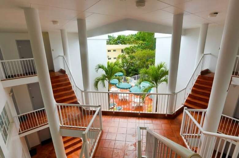 Hotel Beach Terraces- Port Douglas