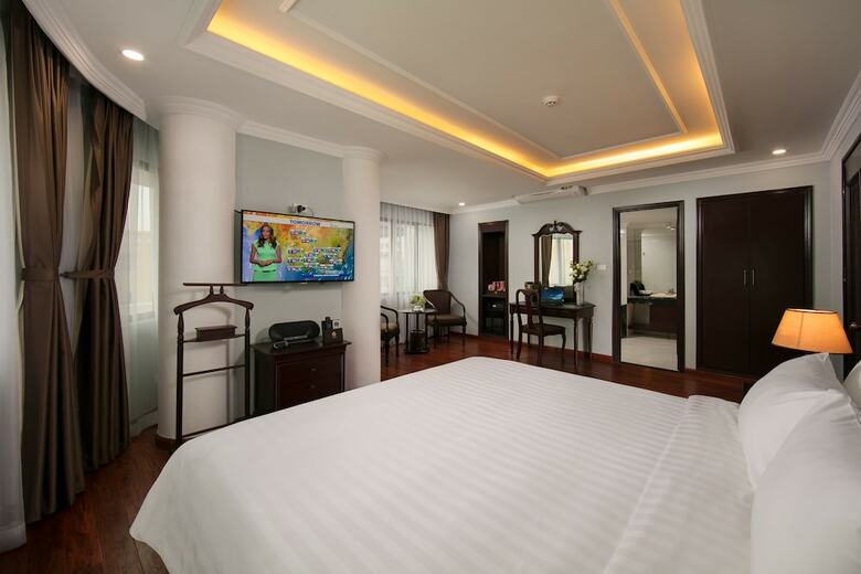 Halais Hotel