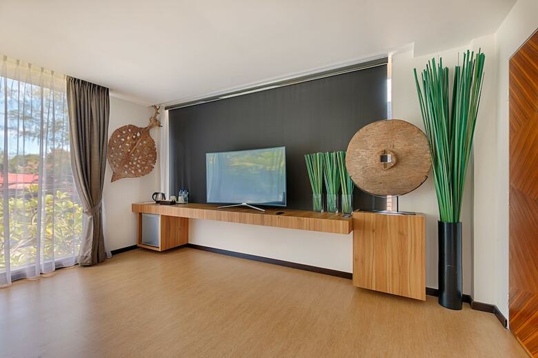 Lot 33 Boutique Hotel