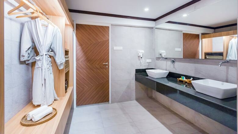 Lot 33 Boutique Hotel