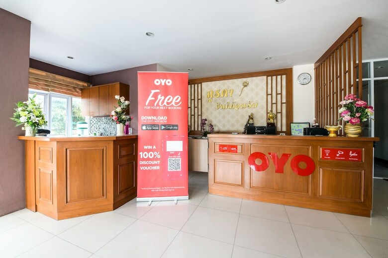 Hotel Oyo 452 Purada Mansion