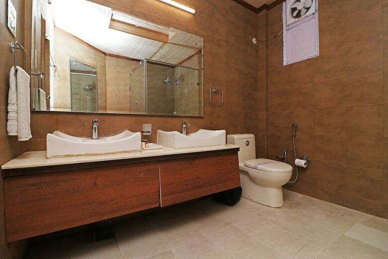 Hotel Lall Ji Tourist Resort