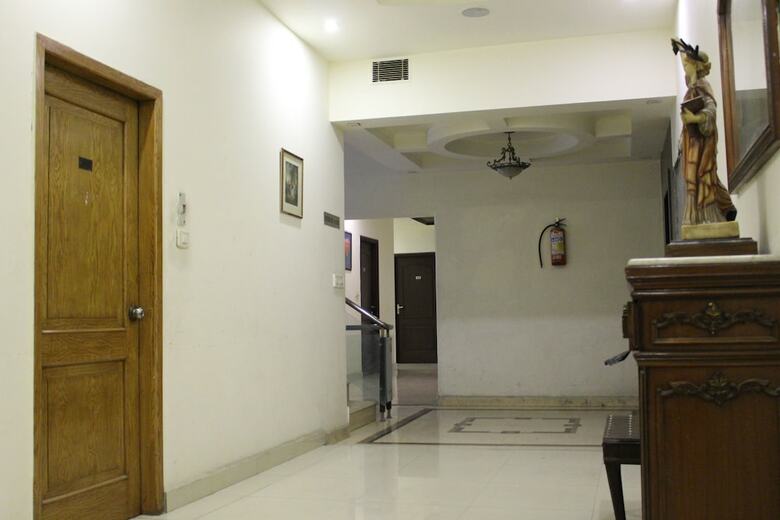 Hotel R R Grand