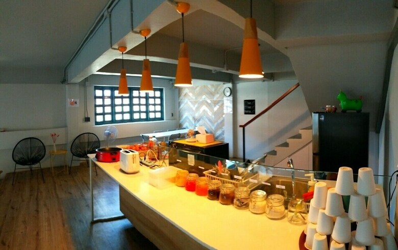 Hostal Busket Hostel