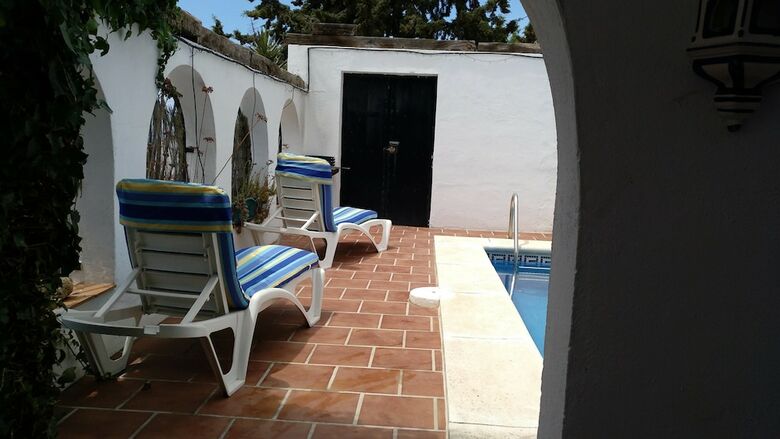 Apartamentos 'la Piriposa' Piscina Privada