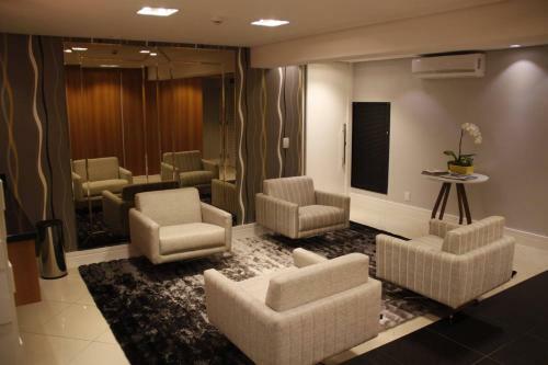 Summit Hotel Millian