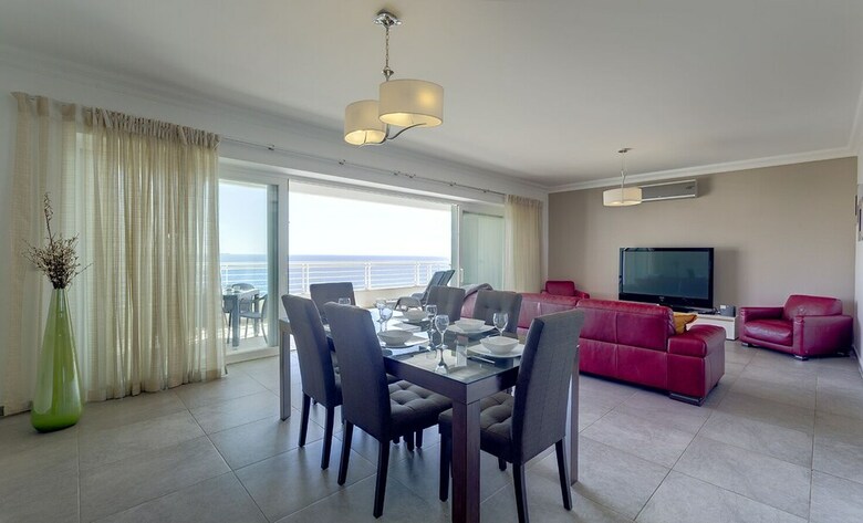 Apartamentos Seafront Lux Fort Cambridge Wt Pool