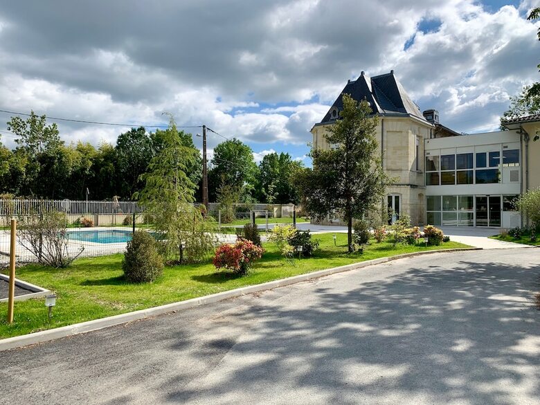 Brit Hotel Bordeaux Arena