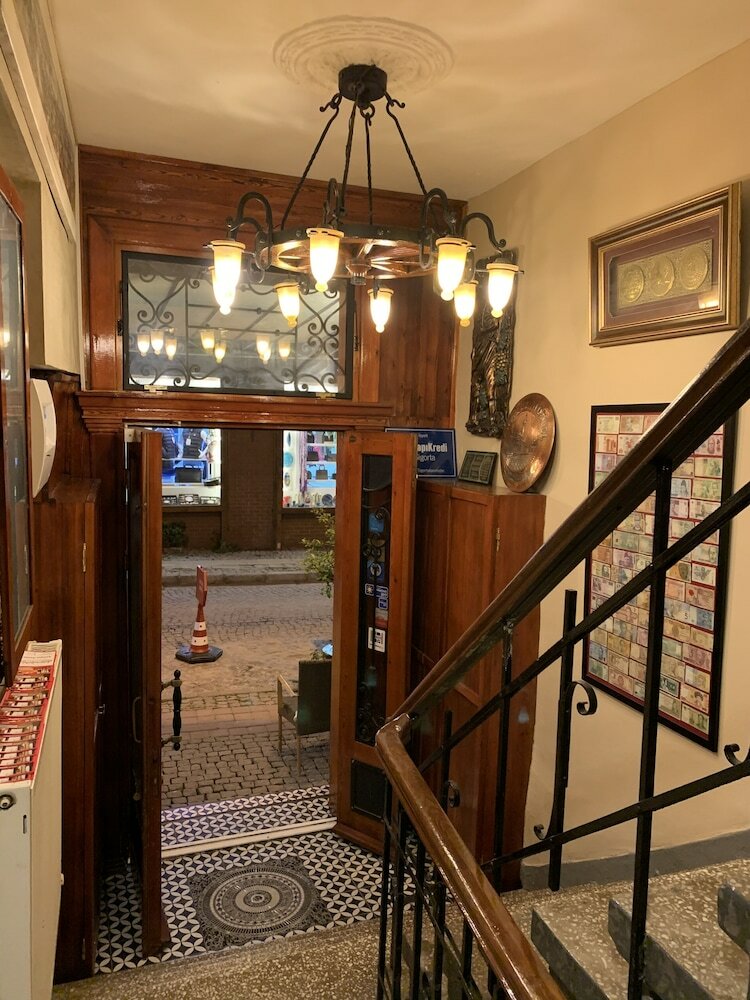 Hostal Antique Hostel & Guesthouse