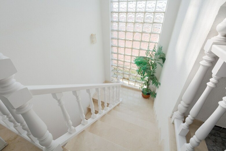 Villa Fidalsa White House Premium