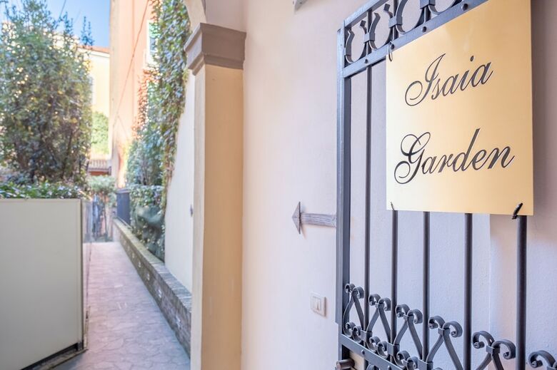 Apartamento Isaia Garden