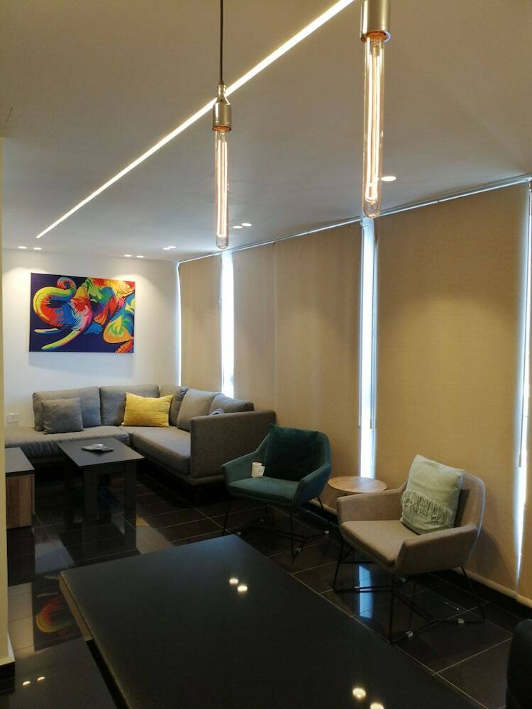 Hotel B Residence