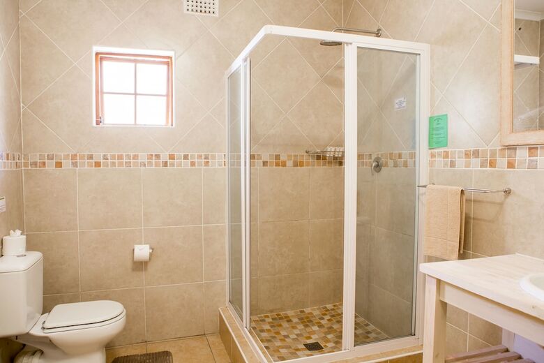 Bed & Breakfast Skilpadvlei Wine Farm