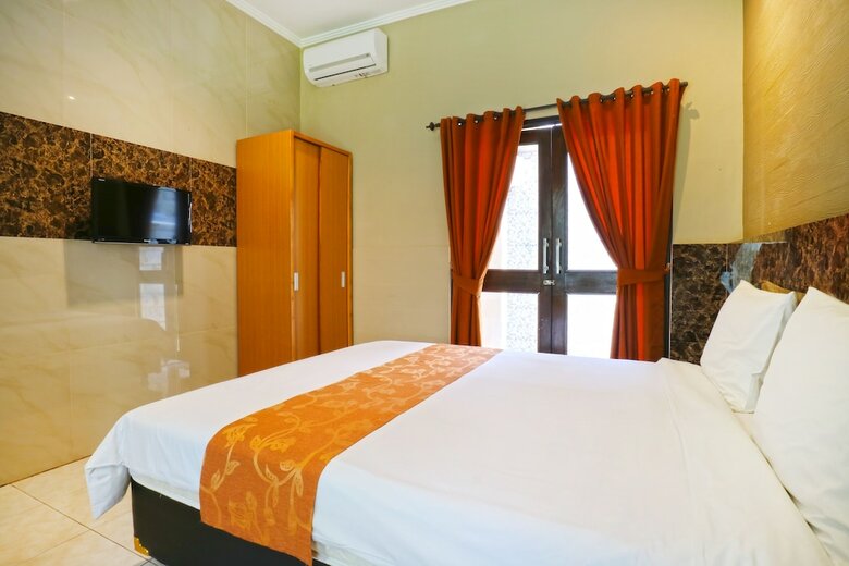 Hotel Lembayung Sari Homestay