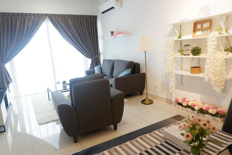 Apartamentos Flexiasia City Garden. Pinnacle Tower