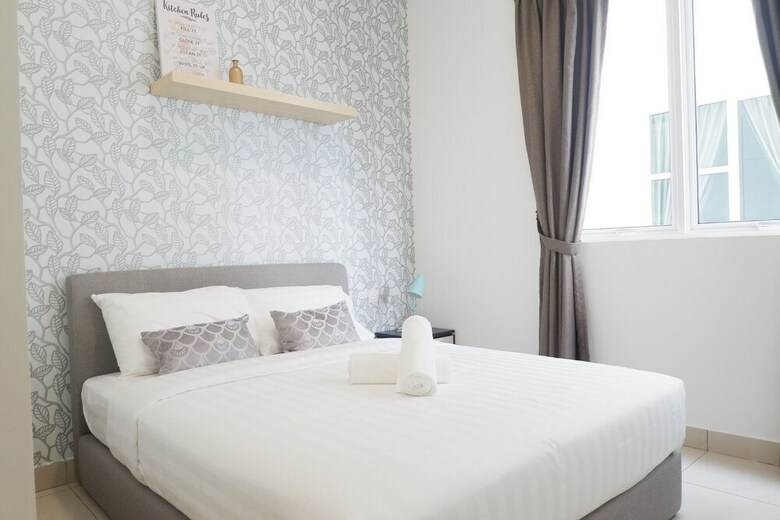 Apartamentos Flexiasia City Garden. Pinnacle Tower