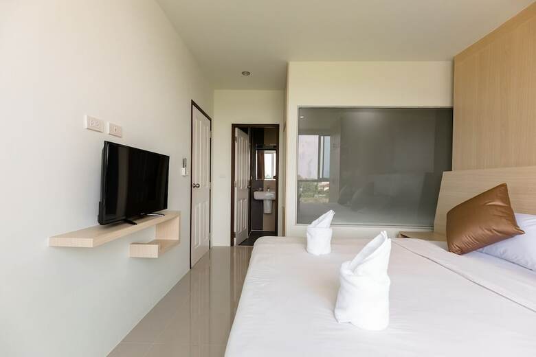 Hotel Jj Airport Phuket Condotel By O
