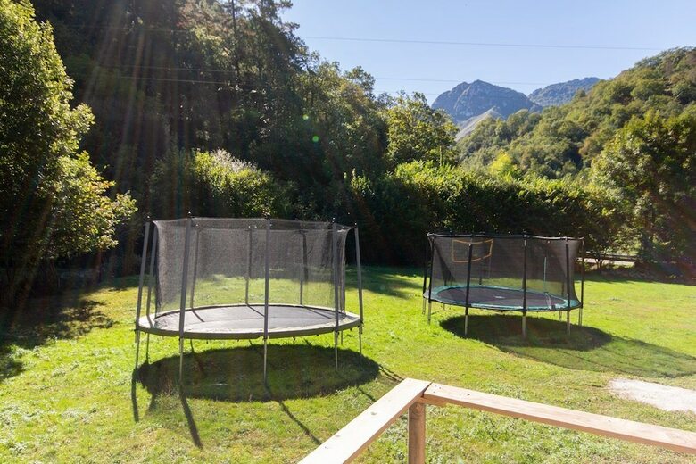 Hostal Albergue Los Avellanos