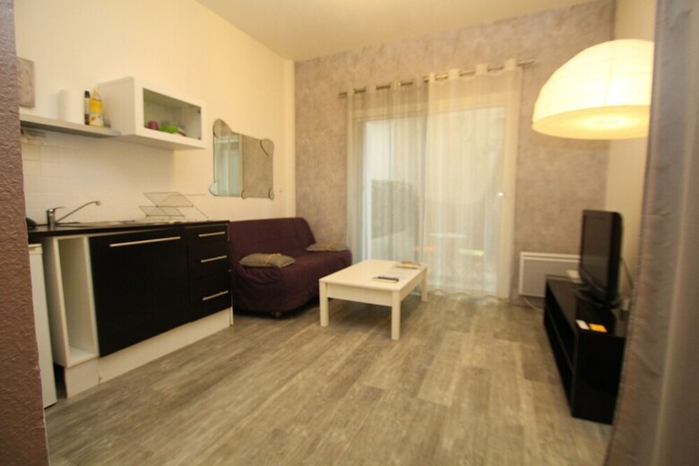 Apartamento Studio Avec Cour Ext�rieure