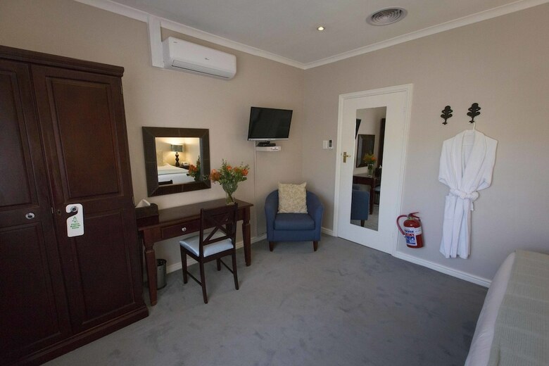 Hotel Dongola House
