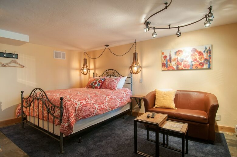 Posada Boise Hillside Suites