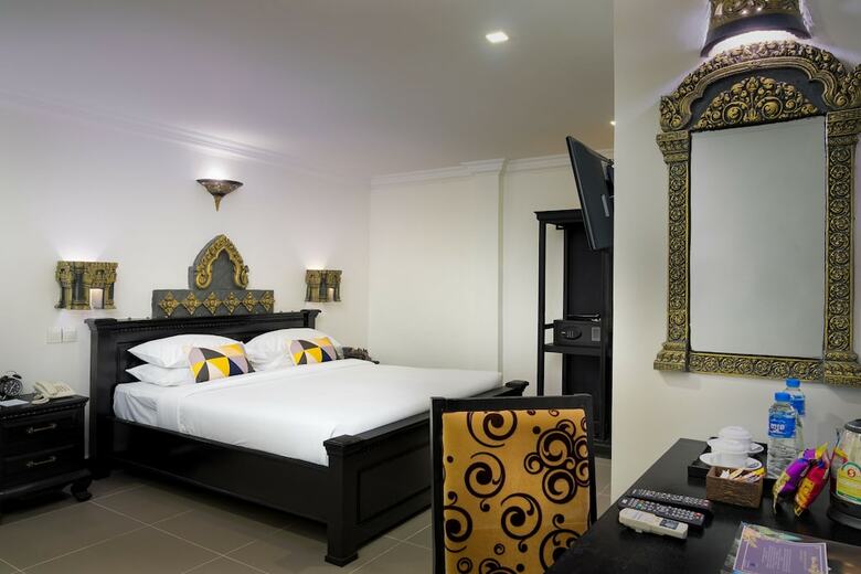 Popular Hotel & Spa